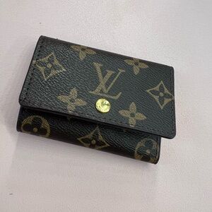 Monogram Wallet